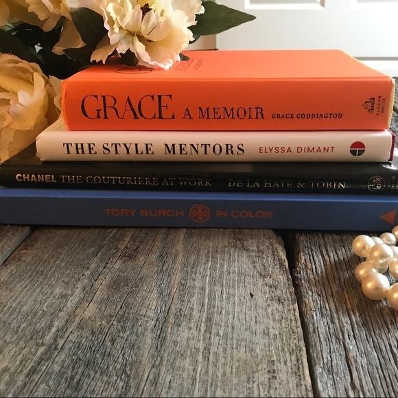 ✨ Bonjour, Welcome to my closet ✨ - Picture 3 of 4